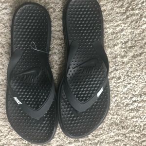 Nike flip flops